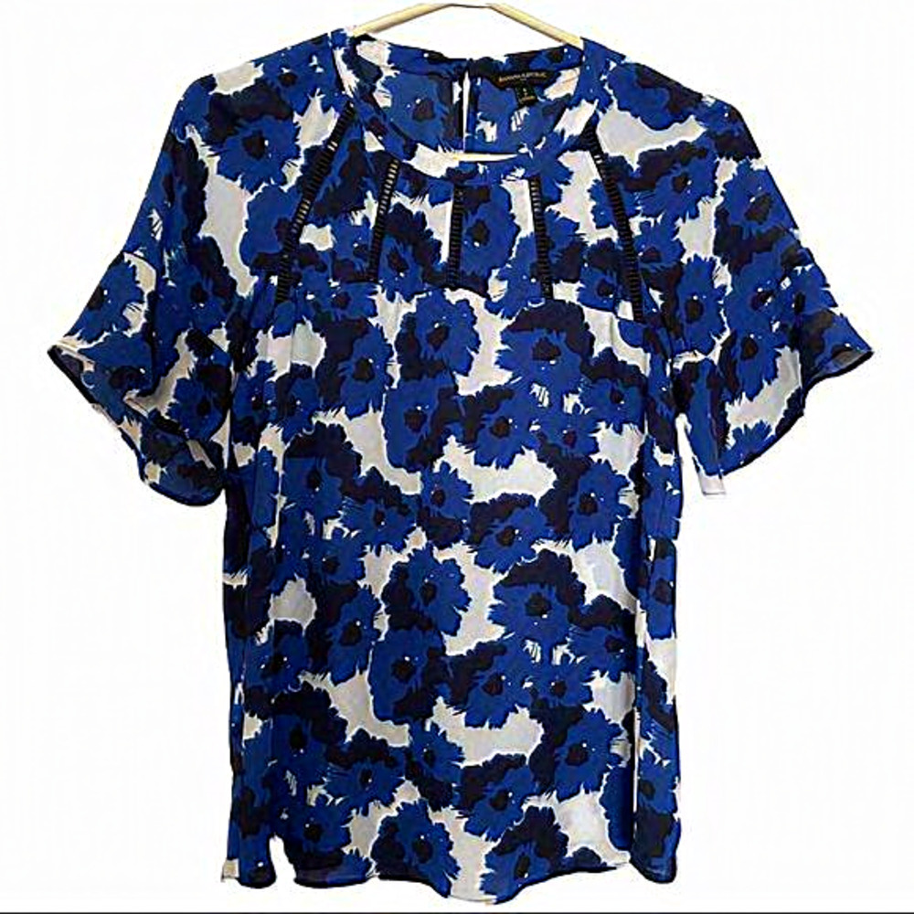 Banana Republic Short Sleeve Blouse with Flower Print, Sz Small